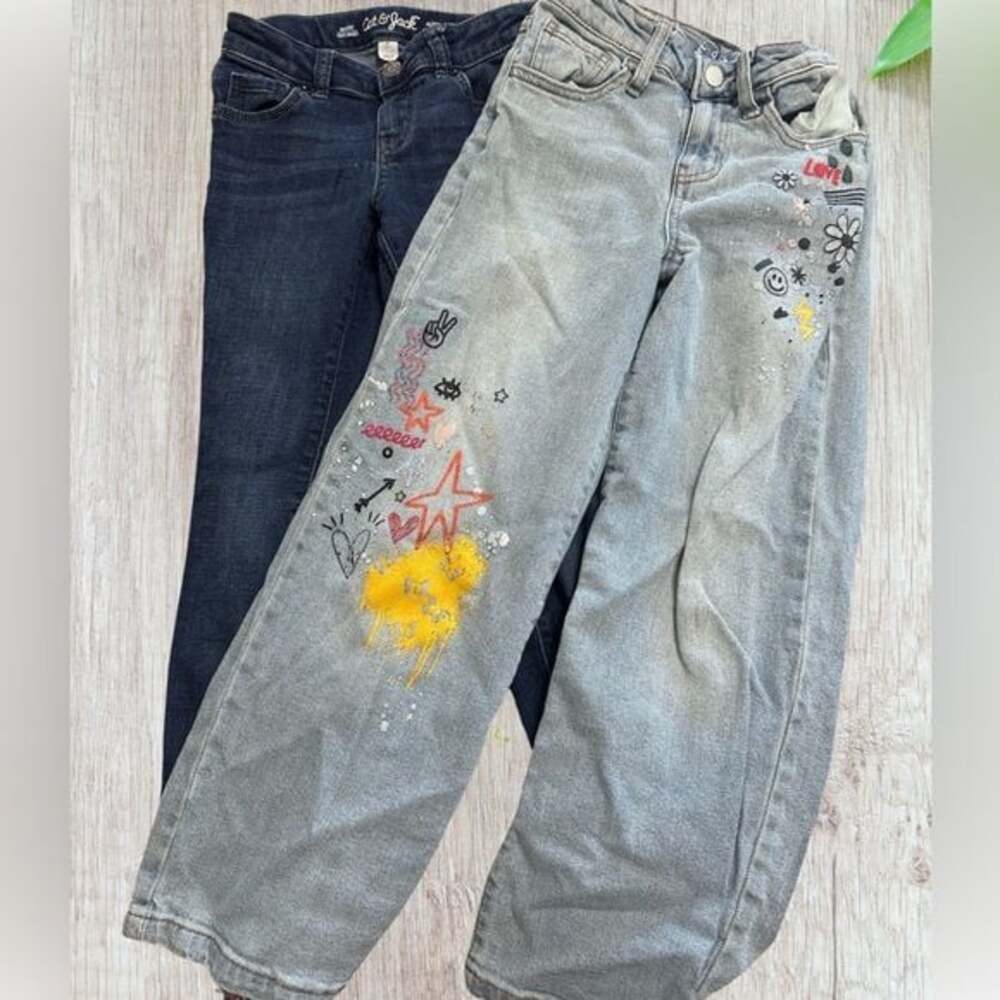 2 pair Cat and Jack jeans size 8